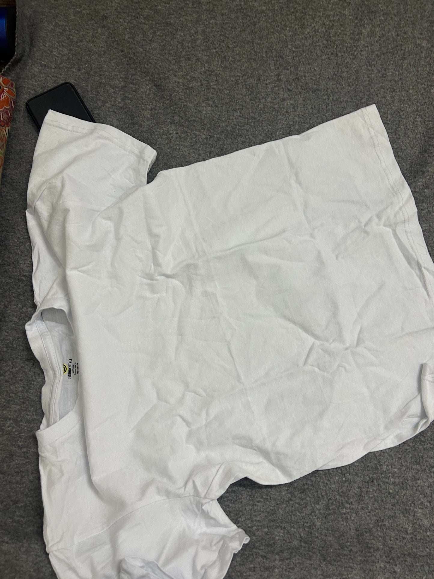 white plain basic round neck